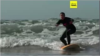 Maroc : les surfeurs célèbrent le Nouvel An sur les vagues de Taghazout