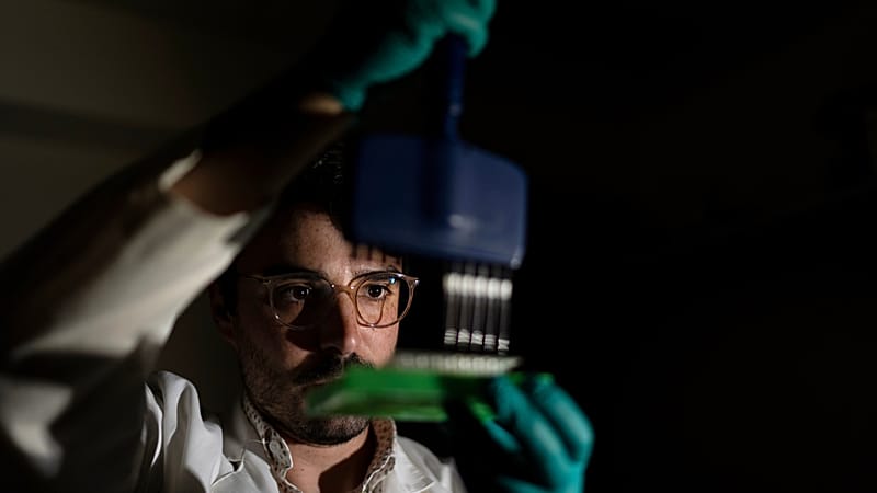 فحوصات دم تعد بثورة في الكشف عن السرطان.. ولكن لماذا لم يتمّ اعتمادها بعد؟ 