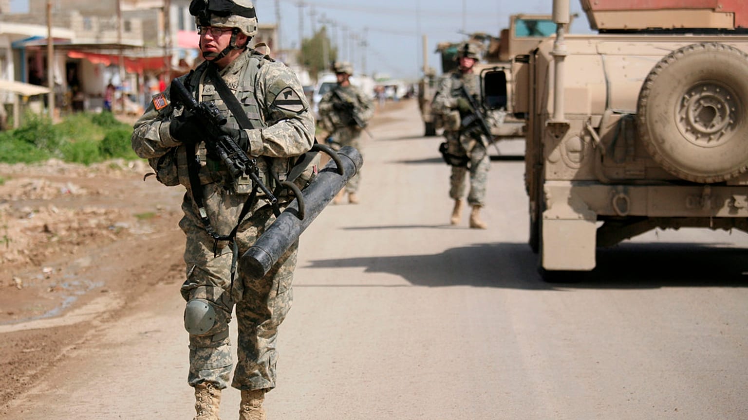 دورية في شمال الموصل، العراق