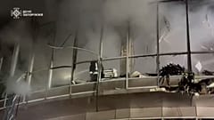 Feuerwehr bekämpft Brand nach russischem Angriff auf Saporischschja
