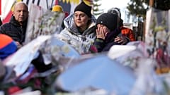Συγγενείς και φίλοι πενθούν για τα αγαπημένα τους πρόσωπα