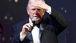 الرئيس دونالد ترامب يلقي كلمة في احتفال ليلة رأس السنة في ناديه مار-أ-لاغو، الأربعاء 31 ديسمبر 2025، في بالم بيتش، فلوريدا. (صورة من وكالة أسوشيتد برس/أليكس براندون)