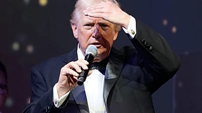 الرئيس دونالد ترامب يلقي كلمة في احتفال ليلة رأس السنة في ناديه مار-أ-لاغو، الأربعاء 31 ديسمبر 2025، في بالم بيتش، فلوريدا. (صورة من وكالة أسوشيتد برس/أليكس براندون)