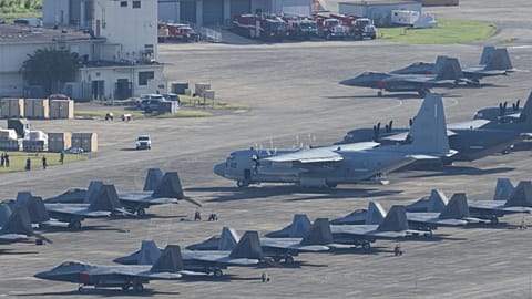 هواپیماهای نظامی ایالات متحده روی باند فرودگاه خوزه آپونته د لا توره در پورتوریکو