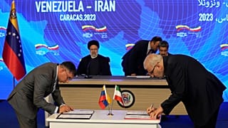 امضای قرارداد نفتی میان ایران و ونزوئلا توسط وزرای نفت و روسای جمهوری دو کشور در سال ۲۰۲۳