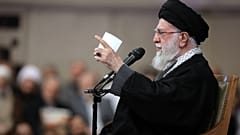 المرشد الإيراني علي خامنئي يتحدث خلال اجتماع في طهران، 3 يناير 2026.