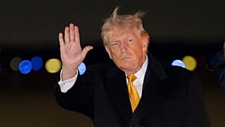 Donald Trump amerikai elnök az Andrews légitámaszponton 2026. január 4-én