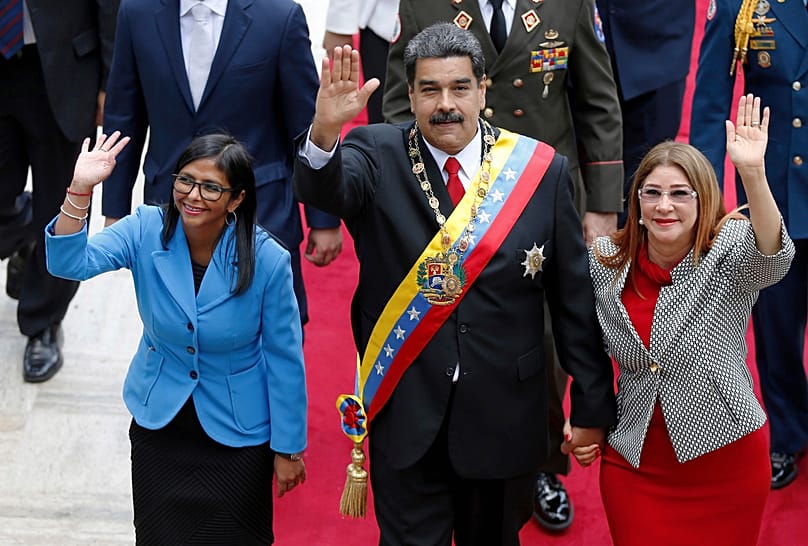 Delcy Rodríguez, Nicolás Maduro és Cilia Flores first lady egy 2018-as képen