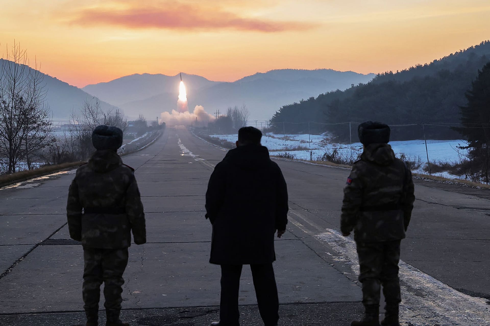 North Korea fires 'several ballistic missiles' into Sea of Japan, Seoul ...