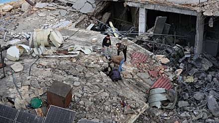 Israeli air strikes hit Lebanon with damage in the south and east