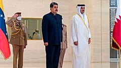 فایل: امیر قطر شیخ تمیم بن حمد الثانی، رئیس جمهور ونزوئلا، نیکولا مادورو، در دوحه، 15 ژوئن 2022 پذیرفت