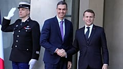 Sánchez y Macron en París, 6 de enero de 2025.