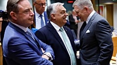 Orbán Viktor és Robert Fico a brüsszeli EU-csúcson 2025 decemberében