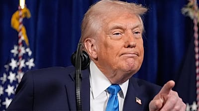 رئیس جمهور دونالد ترامپ در یک کنفرانس خبری در مارالاگو، شنبه ۳ ژانویه ۲۰۲۶، 