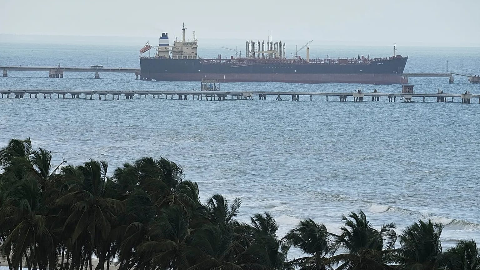 The Evana oil tanker docked at El Palito port in Puerto Cabello, 21 December, 2025