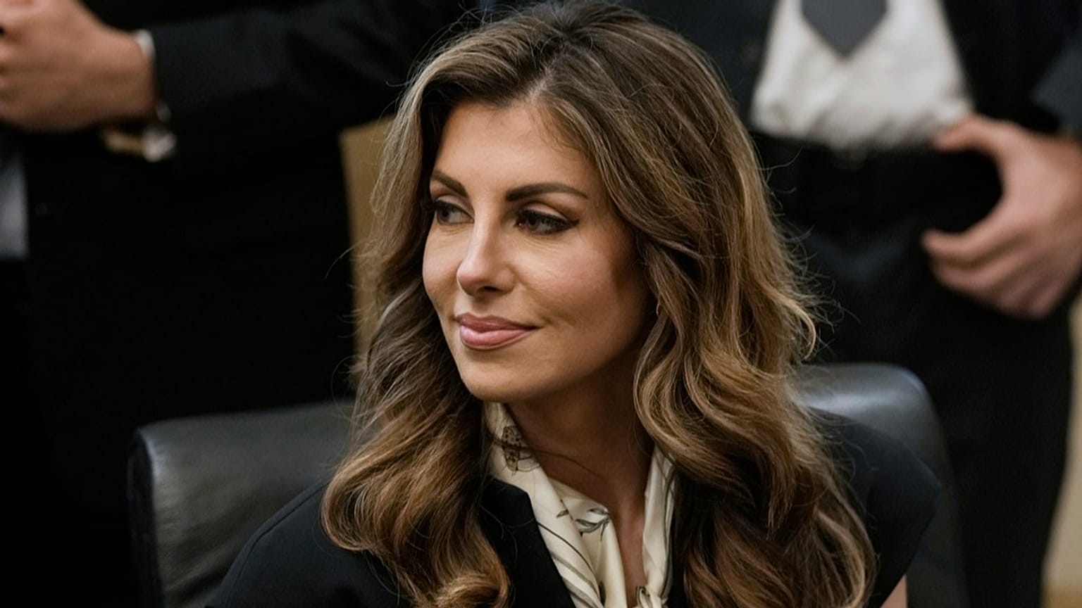 مورغان أورتاغوس خلال اجتماع مع رئيس الحكومة اللبنانية نواف سلام في السراي الحكومي في بيروت، في 18 أغسطس 2025.