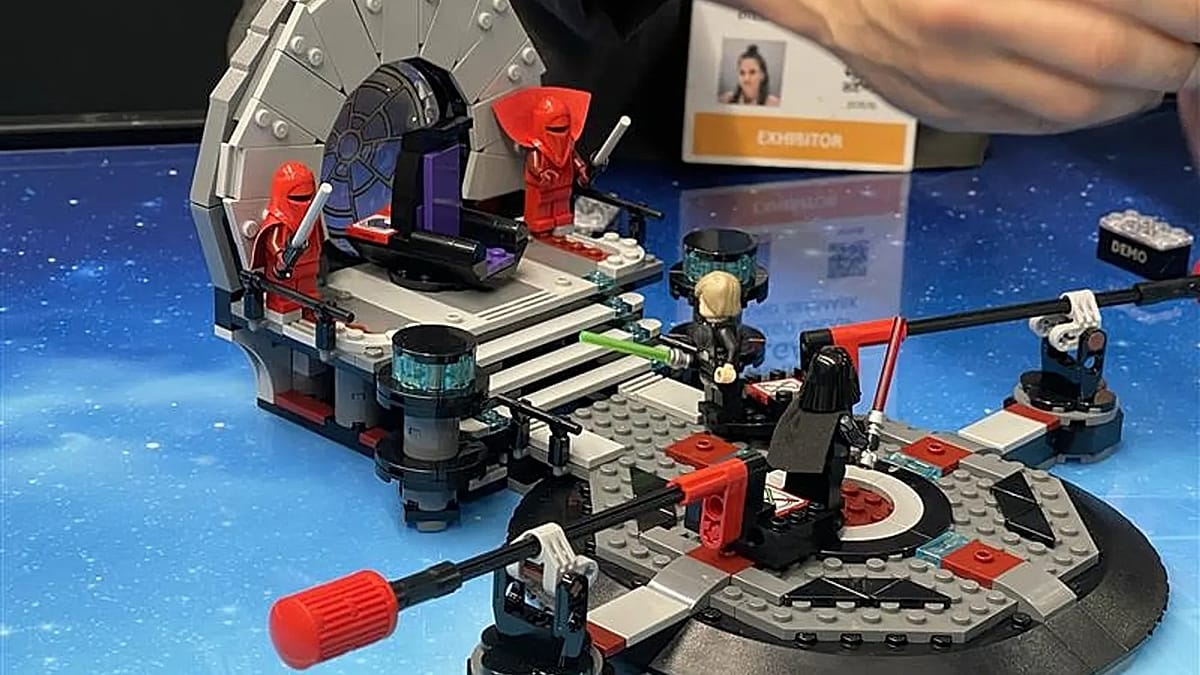 We got up close with LEGO’s new Smart Brick. Here’s how you can soon play Star Wars scenarios