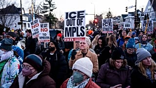 Manifestations à Minneapolis pour une Américaine tuée par l'ICE