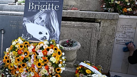 Tombe de l'actrice Brigitte Bardot au cimetière marin de Saint-Tropez