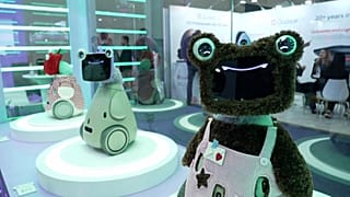 Robots wow crowds at Consumer Electronics Show in Las Vegas