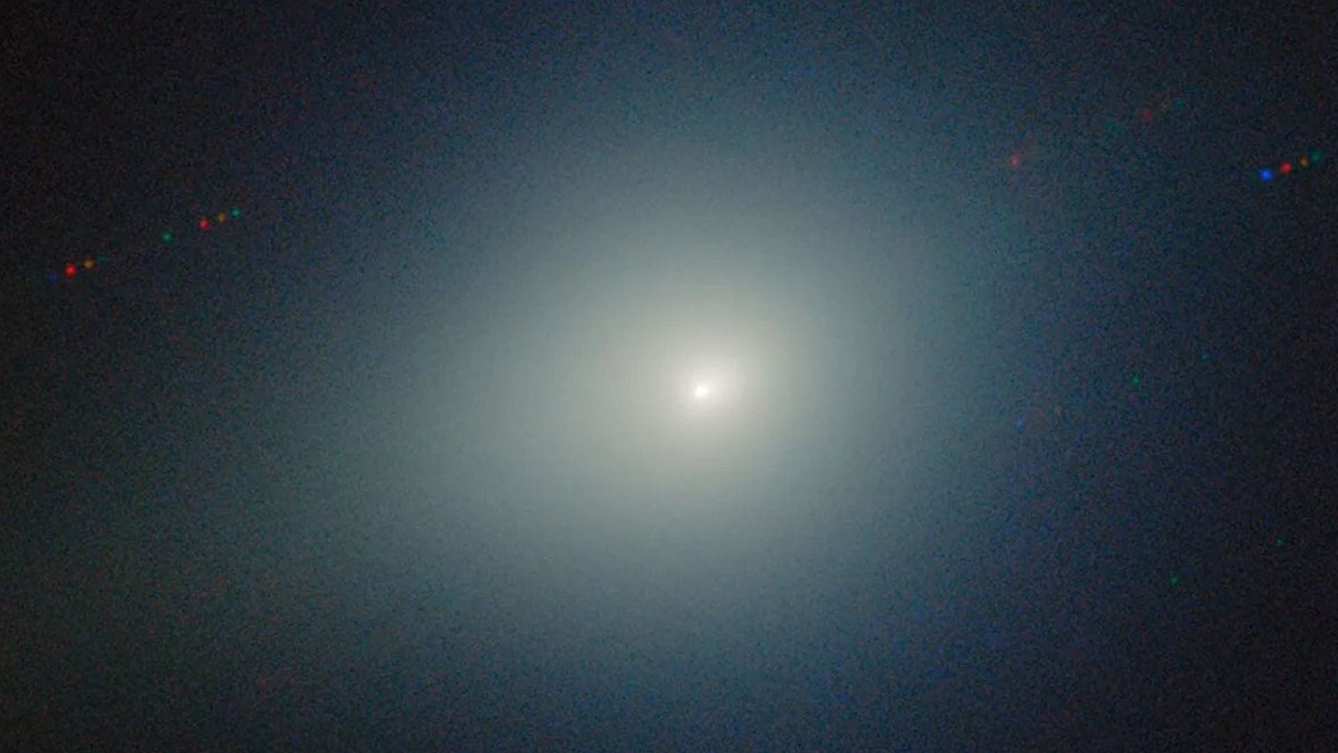 Cometa 3I/ATLAS, captado pelo telescópio Gemini North a 26 de novembro de 2025