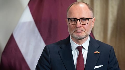 Andris Spruds, Lettország védelmi minisztere, washingtoni találkozón Pete Hegseth amerikai védelmi miniszterrel és az észt és litván védelmi miniszterekkel 2025. július 25-én.