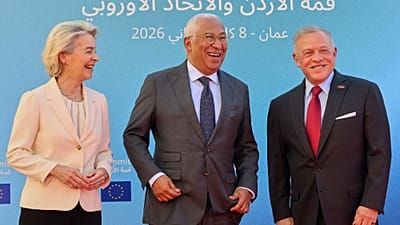 Von der Leyen und Costa  mit König Abdullah II. in Jordanien