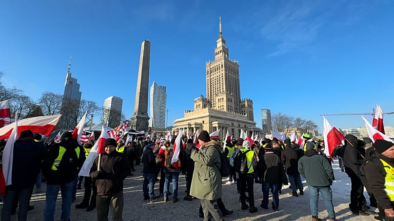 Gazdák tüntetései Varsóban az EU-Mercosur megállapodás ellen, 2026. január 9-én.