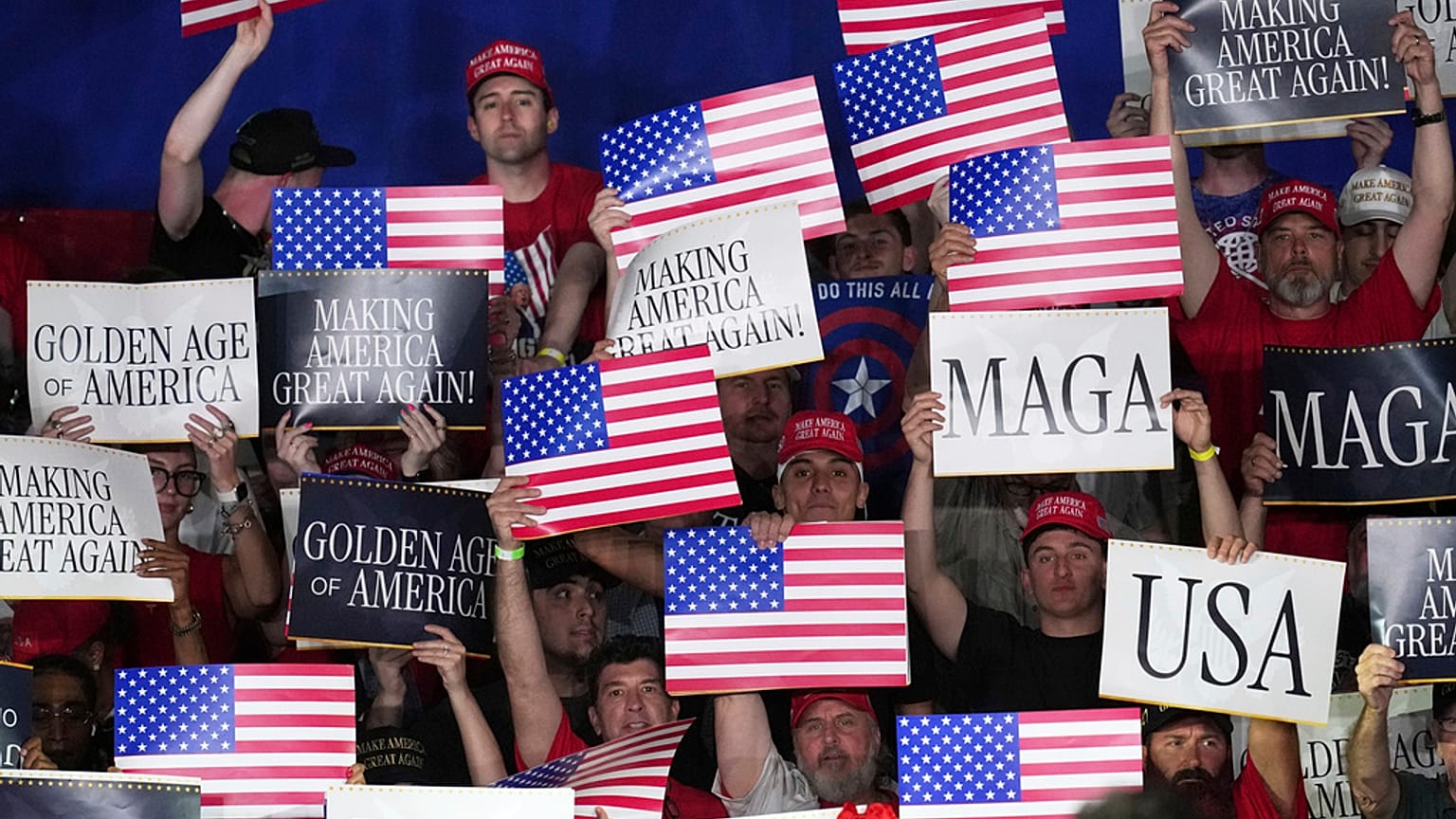 فعالية بمناسبة مرور أول 100 يوم على ولاية الرئيس الأمريكي دونالد ترامب، في 29 أبريل 2025.