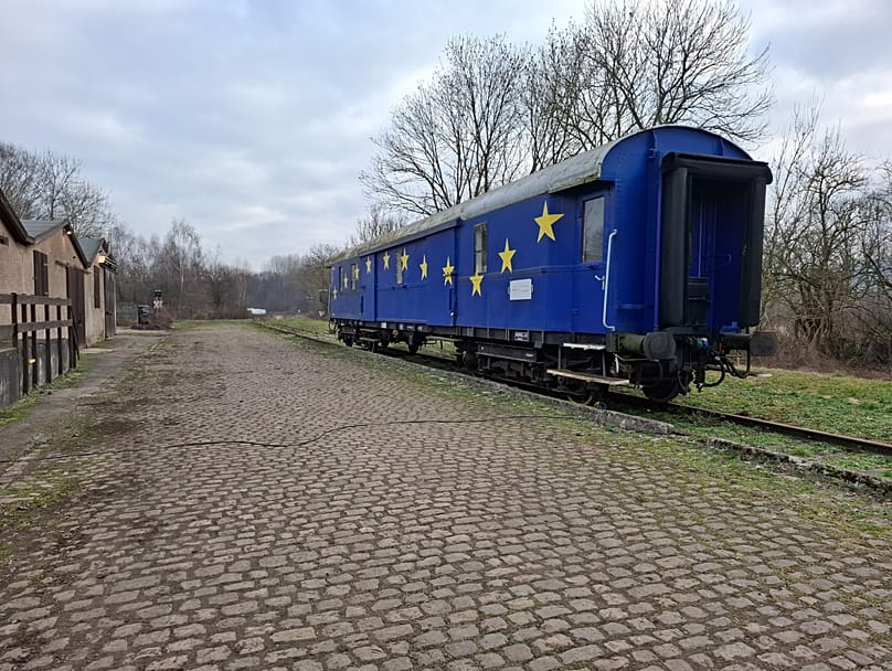 1929-ben épített vasúti kocsi Farmbeck–Dörentrupban. 2009 óta egy ifjúsági kulturális központ része.