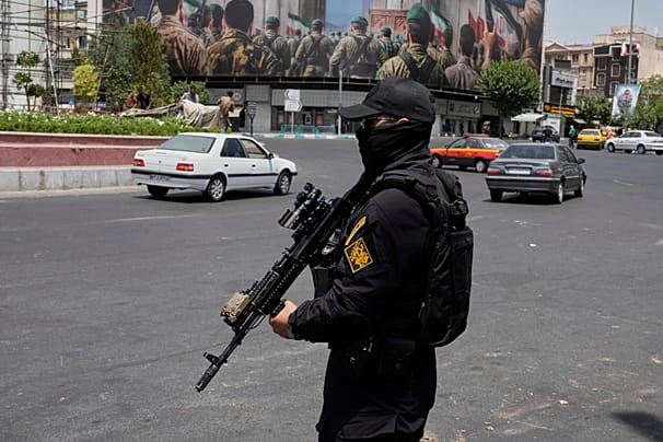 نیروهای سپاه پاسداران در سرکوب اعتراضات مشارکت دارند