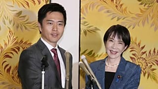 Koalisyon partisi lideriHirofumi Yoshimura ve Başbakan Sanae Takaichi