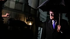 ABD Başkanı Donald Trump, 9 Ocak 2026 Cuma günü Washington'da Beyaz Saray'ın Güney Çimenliği'nden Marine One ile ayrılmadan önce gazetecilerle konuşuyor