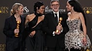 Sara Murphy, Teyana Taylor, Paul Thomas Anderson és Chase Infiniti a legjobb filmnek (Egyik csata a másik után) járó Arany Glóbusszall