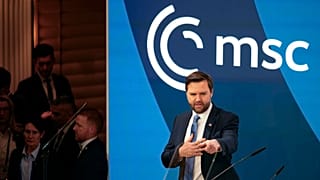 US-Vizepräsident JD Vance am 14. Februar 2025 bei der Münchner Sicherheitskonferenz im Hotel Bayerischer Hof in München