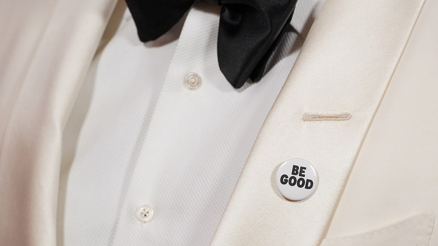 Golden Globes 2026: Celebrities protest ICE on red carpet 