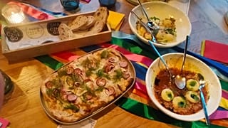 Pizza po śląsku, ravioli z panczkrautem i kluski śląskie w wersji wegetariańskiej, Kluski śląskie w w sosie z bakłażana, wersja wegetariańska, Bocconcini by Portafortuna