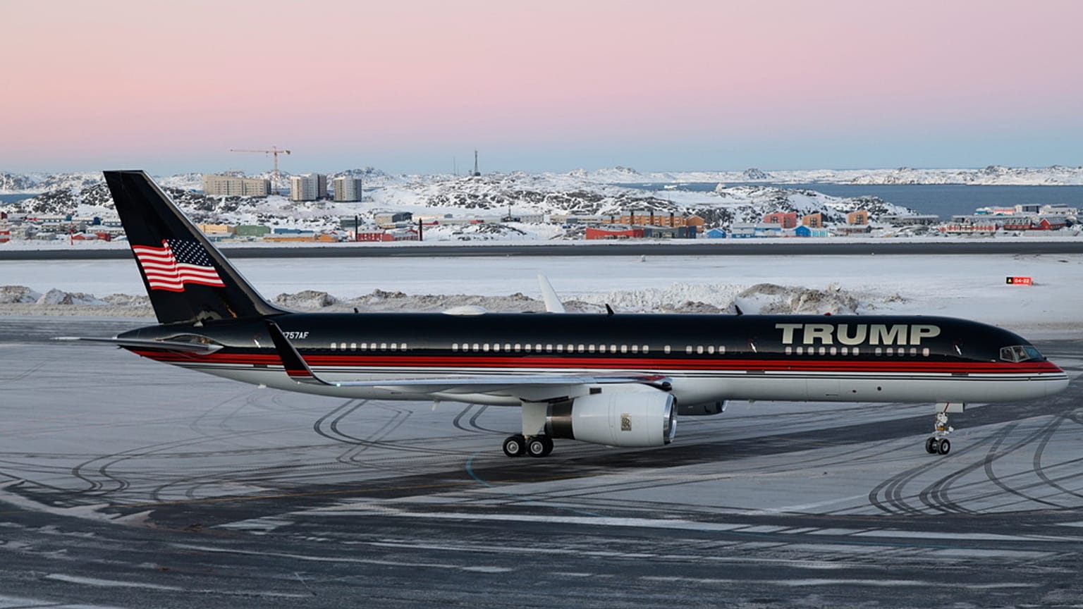 A plane carrying Donald Trump Jr. on the runway in Nuuk, Greenland, 7 January 2025.