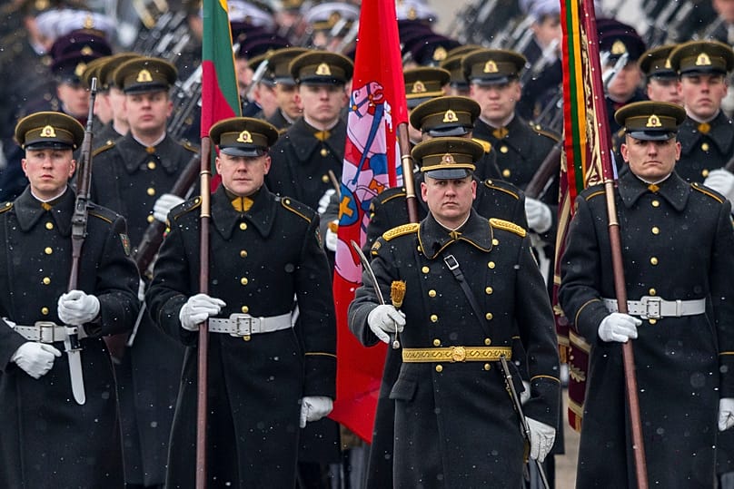 Литовские военные на торжественной церемонии