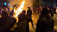 Iraner nehmen an einem Protest gegen die Regierung in Teheran, Iran, teil, Freitag, 9. Januar 2026