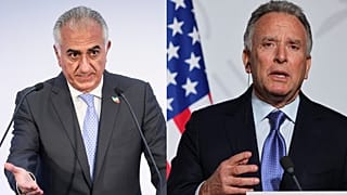 المبعوث الأمريكي الخاص ستيف ويتكوف (يمينا) ورضا بهلوي، نجل شاه إيران محمد رضا بهلوي (يسارًا)