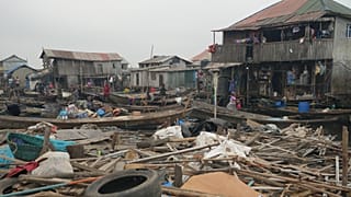 Nigeria : le bidonville de Makoko partiellement démoli à cause d’un programme de rénovation urbaine