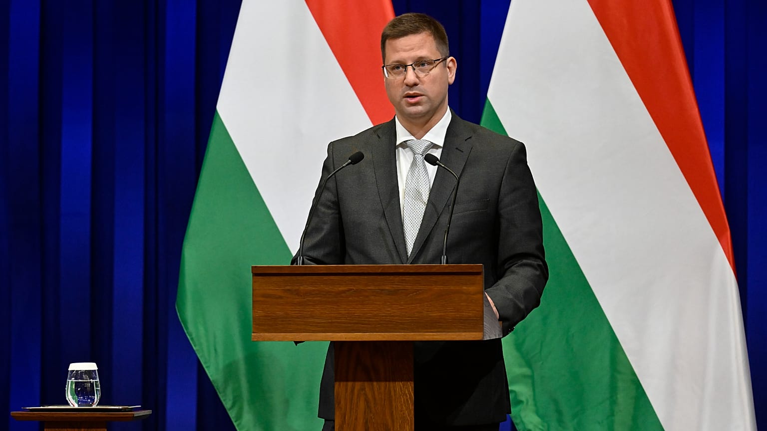 Gulyás Gergely, a Miniszterelnökséget vezető miniszter a Kormányinfó sajtótájékoztatón a Karmelita kolostorban 2026. január 15-én