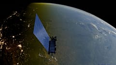 Bir Starlink uydusu görseli