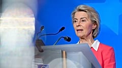 Ursula von der Leyen sagte, dass die EU ihren Fokus auf die Sicherheit in der Arktis verstärken werde.