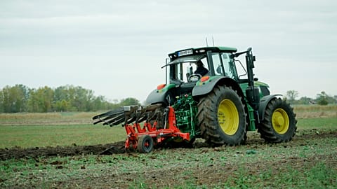 Η παραγωγή στη γεωργία και στη βιομηχανία μειώθηκε επίσης φέτος.