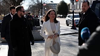 María Corina Machado, líder venezolana y Nobel de la Paz, llega a la reunión con Donald Trump