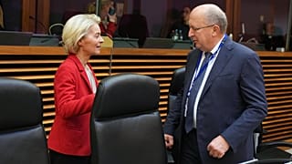 European Commission President Ursula von der Leyen and European Commissioner for Defence and Space Andrius Kubilius at EU headquarters in Brussels, Belgium, 4 Nov 2025.