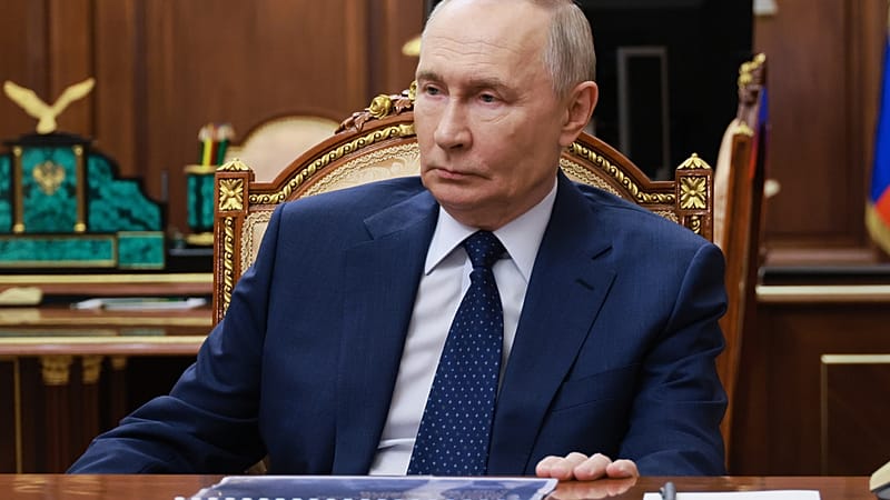 اتصالات من موسكو ورئيس الموساد في واشنطن.. إيران أمام سيناريوهات مفتوحة 