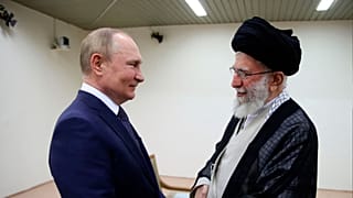 علی خامنه‌ای، رهبر جمهوری اسلامی ایران، و ولادیمیر پوتین، رئیس‌جمهور روسیه، روز سه‌شنبه ۱۹ ژوئیه ۲۰۲۲ در جریان دیدارشان در تهران 